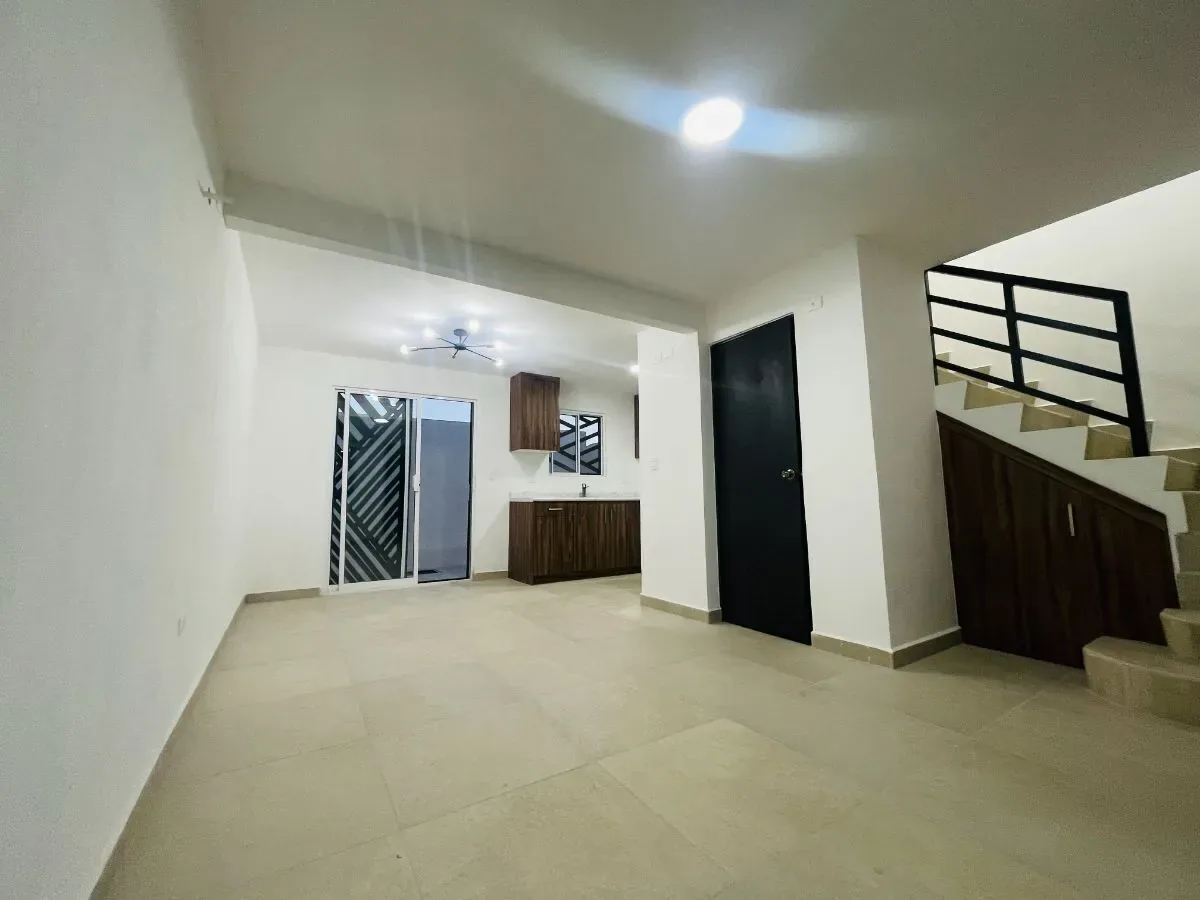 Casa en Renta en fraccionamiento Vistas Bugambilias - ML