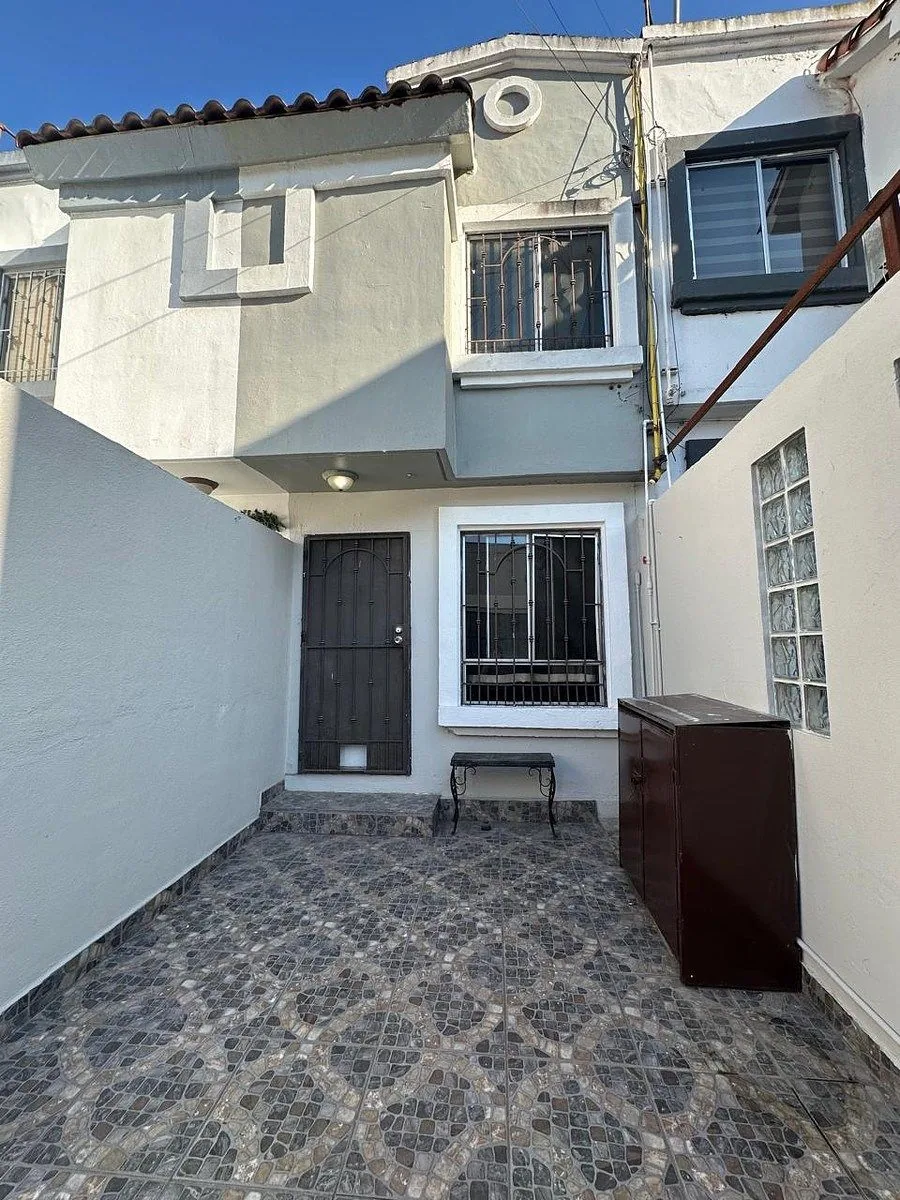 Casa en Venta en Residencial Agua Caliente - BR